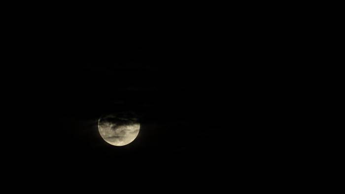 Una superluna ocurre cuando la luna está dentro del 90% de su aproximación más cercana a la Tierra.