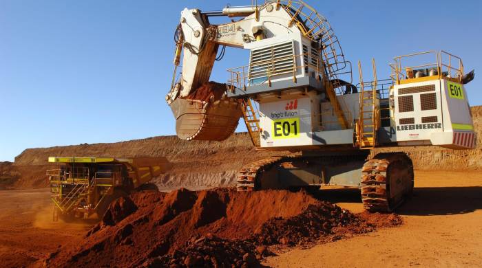 Foto de archivo tomada el 27 de junio de 2008, facilitada por la compañía BHP, que muestra los trabajos diarios en la mina de níquel de Ravensthorpe, al oeste de Australia.
