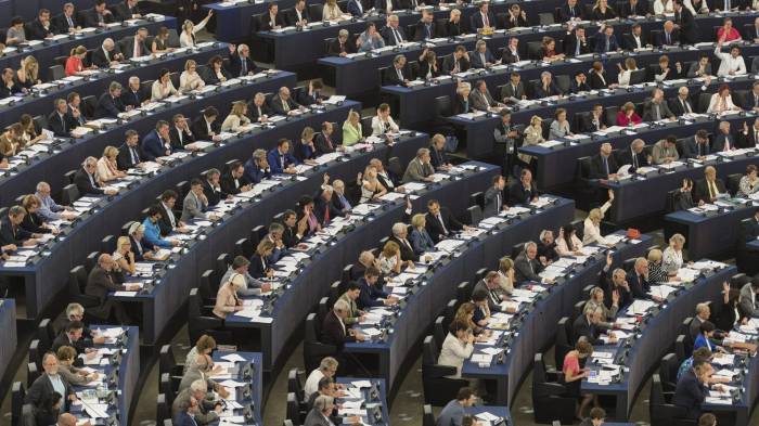 Imagen de archivo de la Eurocámara durante una sesión plenaria del Parlamento Europeo, en Estrasburgo (Francia).