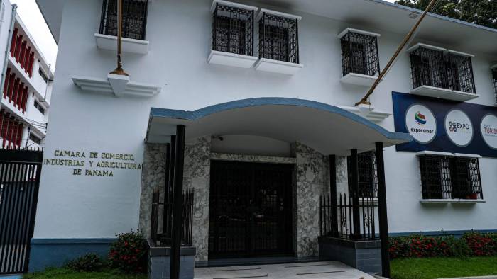 Fachada de la Cámara de Comercio, Industrias y Agricultura de Panamá.