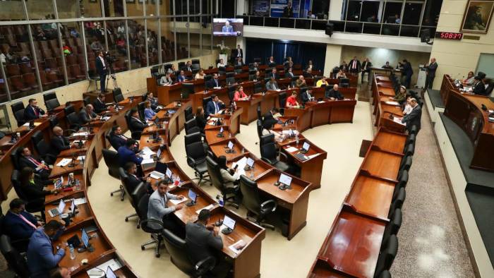 Corresponde al Órgano Legislativo el nombramiento del contralor y subcontralor general de la República, de conformidad con lo que establece el numeral 5 del artículo 161 de la Constitución Política de Panamá.