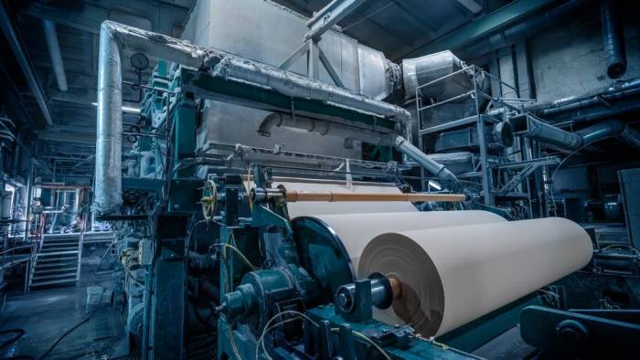 Disminuye el comercio mundial de los productos de madera y papel