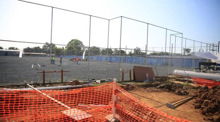 El Complejo Polideportivo Concepción, el cual estuvo abandonado por poco más de 20 años. Este recinto tendrá una cancha grande de fútbol 11 vs. 11 con medición FIFA.