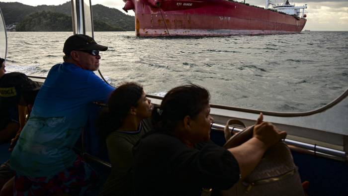 ‘Ningún buque llega a puerto sin la autorización del Canal’, recordó Quijano.