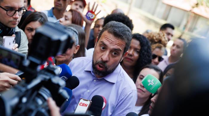 El progresista Guilherme Boulos, candidato apoyado por el presidente brasileño, Luiz Inácio Lula da Silva, en las elecciones municipales de São Paulo en una foto de archivo.