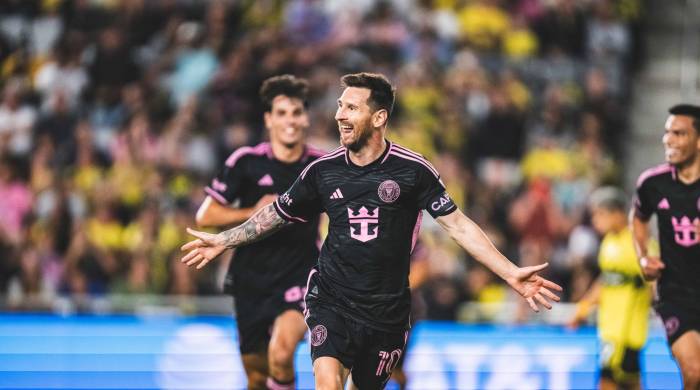 Lionel Messi celebrando un gol ante Columbus Crew.