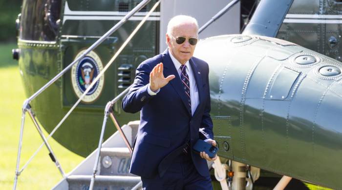 La confusión se produjo cuando Biden compareció brevemente ante la prensa antes de subir al helicóptero presidencial.