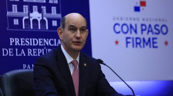 Ministro de Economía y Finanzas, Felipe Chapman.