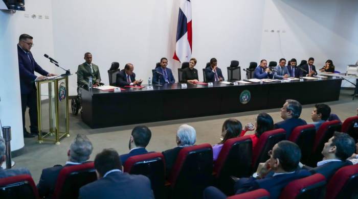 La Asamblea Nacional culminó con el proceso formal de instalación de las 15 comisiones de trabajo, luego de ser formalizada la directiva de la Comisión de Infraestructura Pública y Asuntos del Canal.