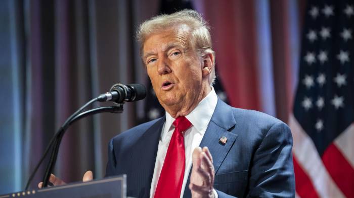 El presidente electo de Estados Unidos, Donald Trump, habla durante una reunión con los republicanos de la Cámara de Representantes en el hotel Hyatt Regency en Washington, DC, Estados Unidos, el 13 de noviembre de 2024.