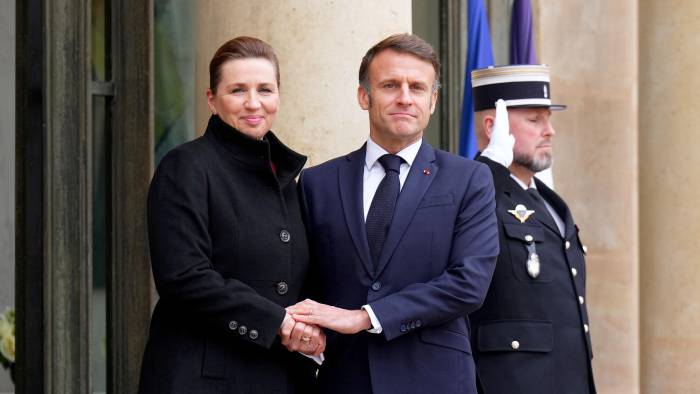 Mette Frederiksen y Emmanuel Macron.