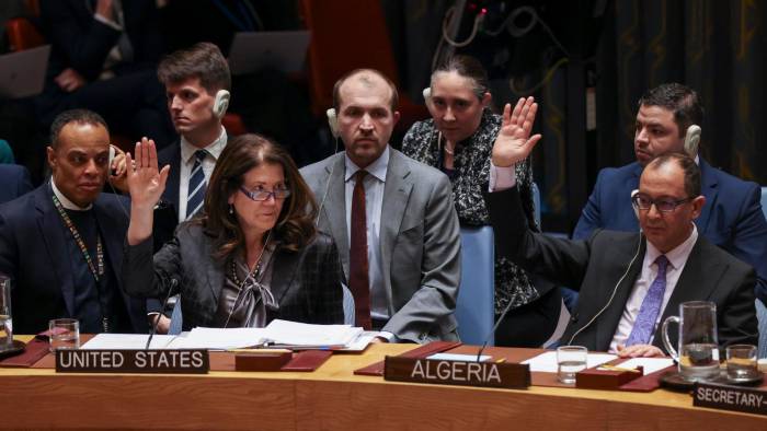 Dorothy Camille Shea (i), representante de los Estados Unidos durante la votación del Consejo de Seguridad de la ONU.