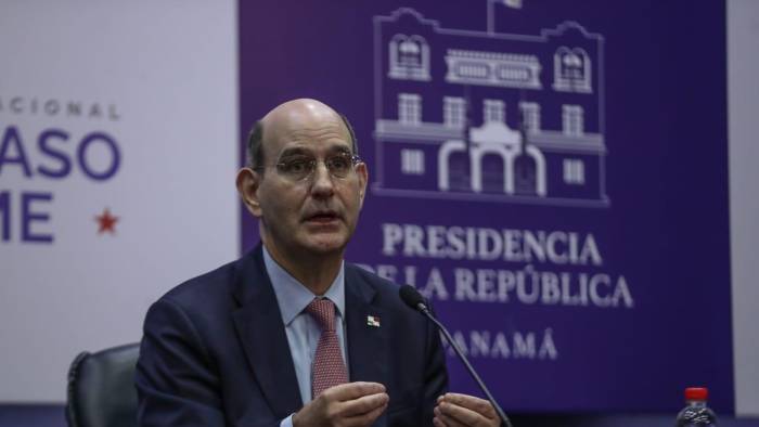 El ministro de Economía y Finanzas, Felipe Chapman.