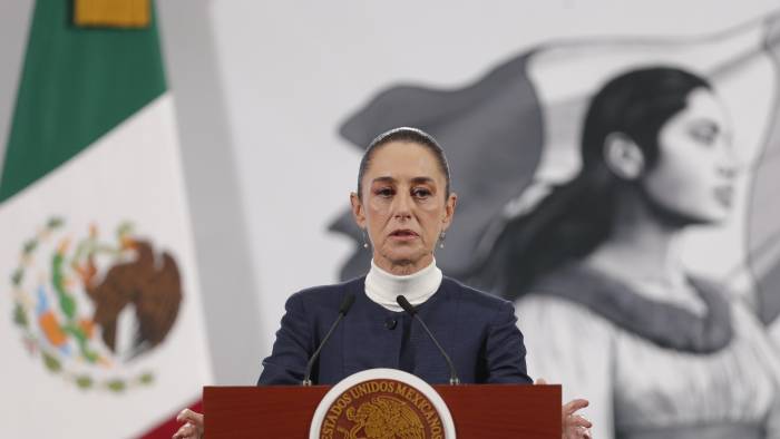 La presidenta de México, Claudia Sheinbaum, participa durante una rueda de prensa en Palacio Nacional en la Ciudad de México (México).