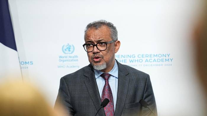 ‘Al menos dos personas han sido reportadas muertas en el aeropuerto’, dijo Tedros Adhanmon Ghebreyesus.