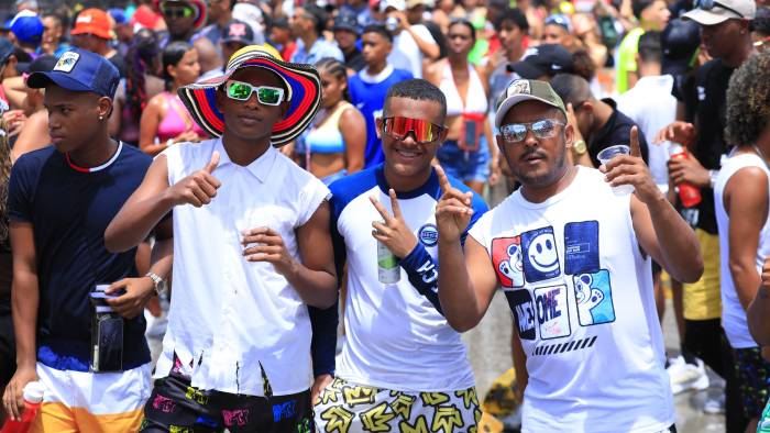 Culecos, fiesta y alegría durante el tercer día de las fiestas del carnaval