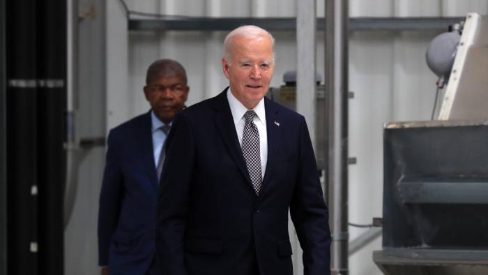 Biden también indulta a 39 personas que fueron condenadas por delitos no violentos.