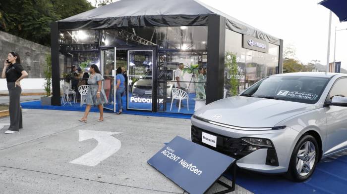 El evento tuvo lugar en los estacionamientos de Altaplaza.