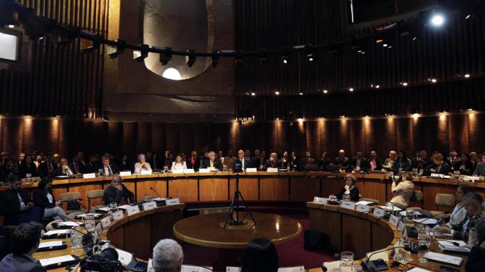 Fotografía de los asistentes en la ceremonia de apertura de la séptima reunión del Foro de los Países de América Latina y el Caribe sobre el Desarrollo Sostenible, este martes en Santiago (Chile).