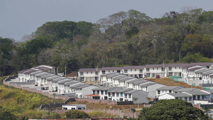 Fotografía de residenciales en la localidad de La Chorrera (Panamá).