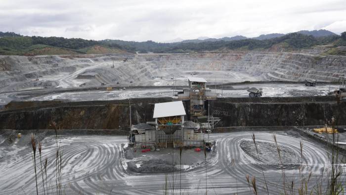 Tajo abierto de la mina de cobre que opera First Quantum Minerals en la provincia de Colón. La Estrella de Panamá.