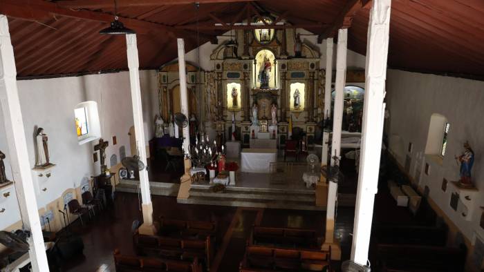 La iglesia de San Pedro tiene unos 375 años. Presenta algunos signos de deterioro.