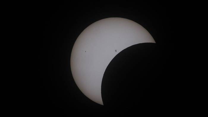 Imágenes del eclipse solar en Dripping Springs, Texas, EE. UU., el 8 de abril de 2024.