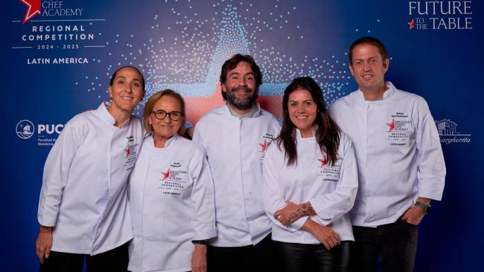 El jurado calificador contó con reconocidos chefs de la región.