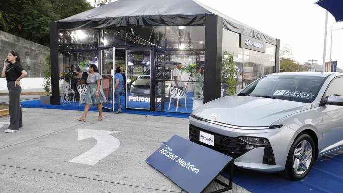 El evento tuvo lugar en los estacionamientos de Altaplaza.