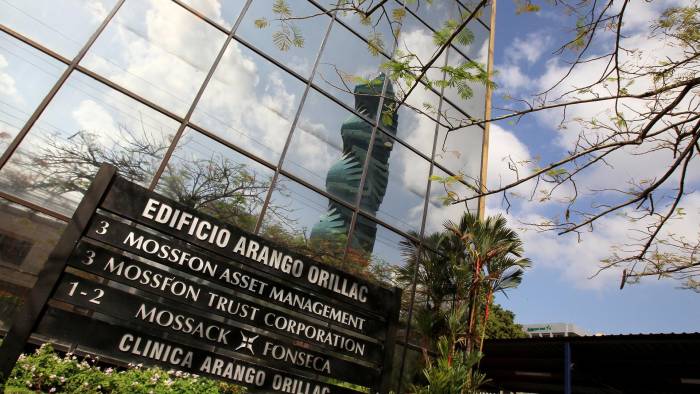 Fotografía de archivo de la sede del extinto bufete panameño Mossack Fonseca. EFE/Alejandro Bolívar