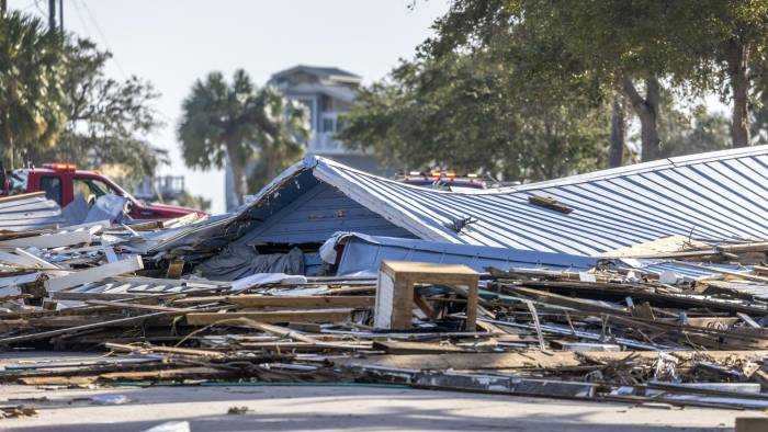 Vista de los daños dejados por el huracán Helene en Cedar Key, Florida, EE. UU., 27 de septiembre de 2024.