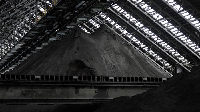 Hay más de 120,000 toneladas de concentrado de cobre almacenadas en el área de la mina.