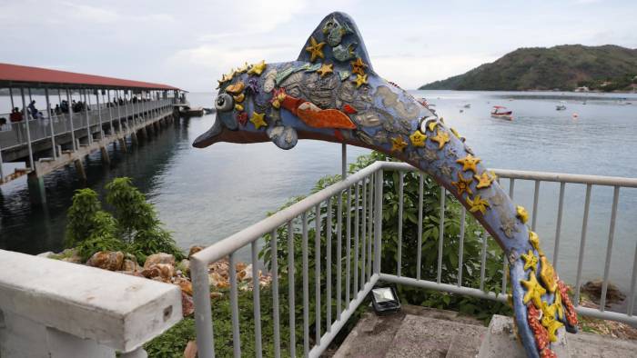 Muelle de Taboga. La isla recibe gran cantidad de turistas todas las semanas.