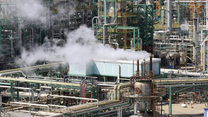 Fotografía fechada el 18 de julio de 2017 que muestra las instalaciones del Proyecto de Modernización de la Refinería de Talara, en la región de Piura, en la costa norte peruana a unos 1000 kilómetros de la ciudad de Lima, Perú.