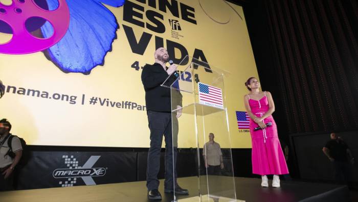 John Travolta ha recibido premios como el Kirk Douglas Award en el SBIFF.