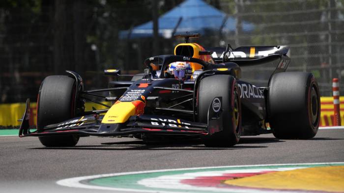 El piloto de Red Bull Racing Max Verstappen durante el Gran Premio de Fórmula Uno de Emilia Romagna.