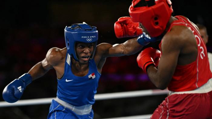 La boxeadora Atheyna Bylon durante su conflicto contra Cindy Djankeu.