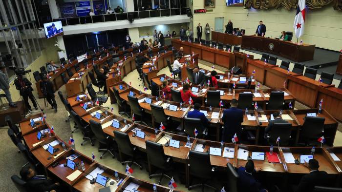 El pleno de la Asamblea discute en segundo debate las reformas a la CSS.