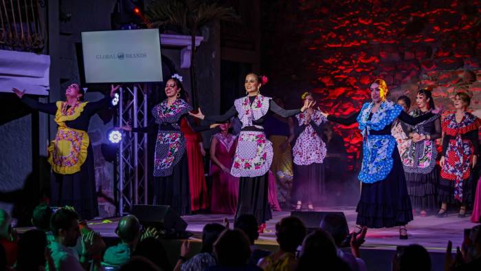 Sacromonte es un espacio de aprendizaje del baile flamenco.