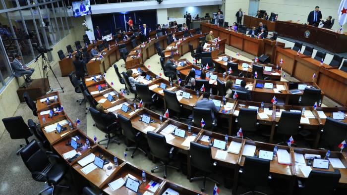 El pleno de la Asamblea cerró la sesión este jueves y volverá el jueves próximo.