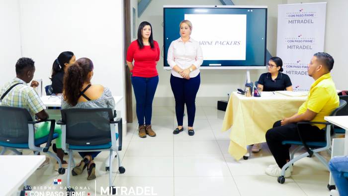 La titular del Mitradel, Jackeline Muñoz de Cedeño realizó una visita a la regionales del interior del país.