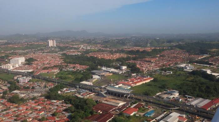 La historia de Panamá muestra muchos ejemplos de éxitos en la construcción de infraestructura, -como el de las líneas del Metro-, pero ha quedado pendiente la transformación de los entornos urbanos y la mejora de la calidad de vida de la población.