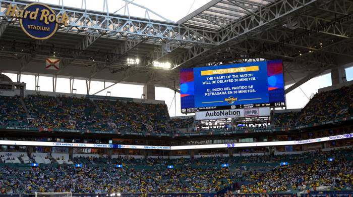 La final entre Argentina y Colombia tuvo que retrasarse una hora y media por los disturbios causados en el Hard Rock Stadium.