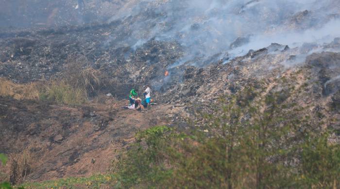 El incendio en Cerro Patacón provocó en la ciudad de Panamá una gran cortina de humo.