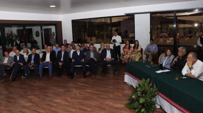 Mulino comparte con empresarios sus planes para el desarrollo de Chiriquí y Bocas del Toro