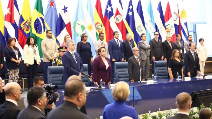 Al encuentro asistieron delegaciones de los 23 países miembros del Parlatino.