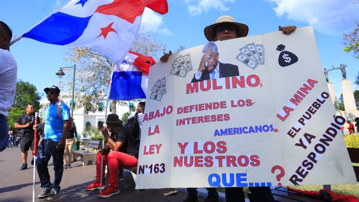 Gobierno cierra filas contra protestas y huelga por reforma a la Caja de Seguro Social