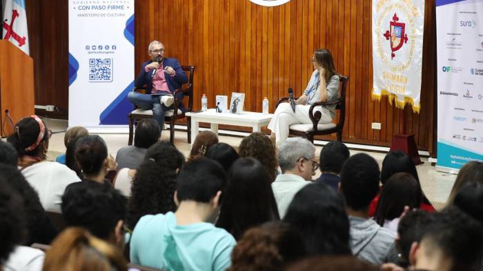 El conversatorio sobre la presentación de ‘Sira’ contó con un lleno total en la Universidad Santa María La Antigua.