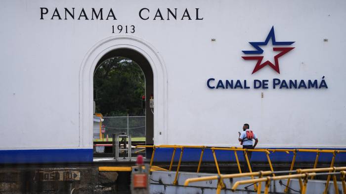 El Canal de Panamá lleva en manos panameñas desde el 31 de diciembre de 1999.