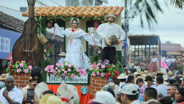 Desfile de carretas del Encuentro Folclórico del Canajagua.